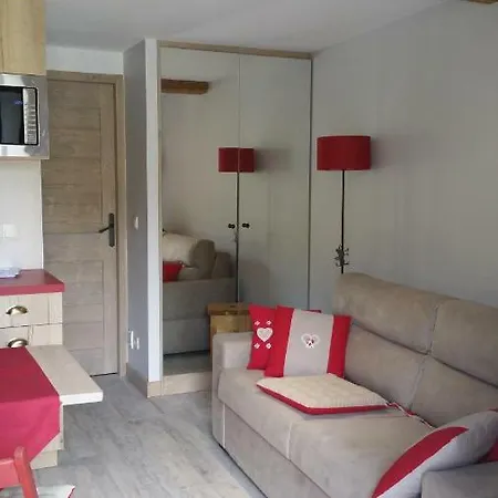 Zenarcs Apartment *