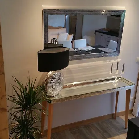 Zenarcs Apartment *